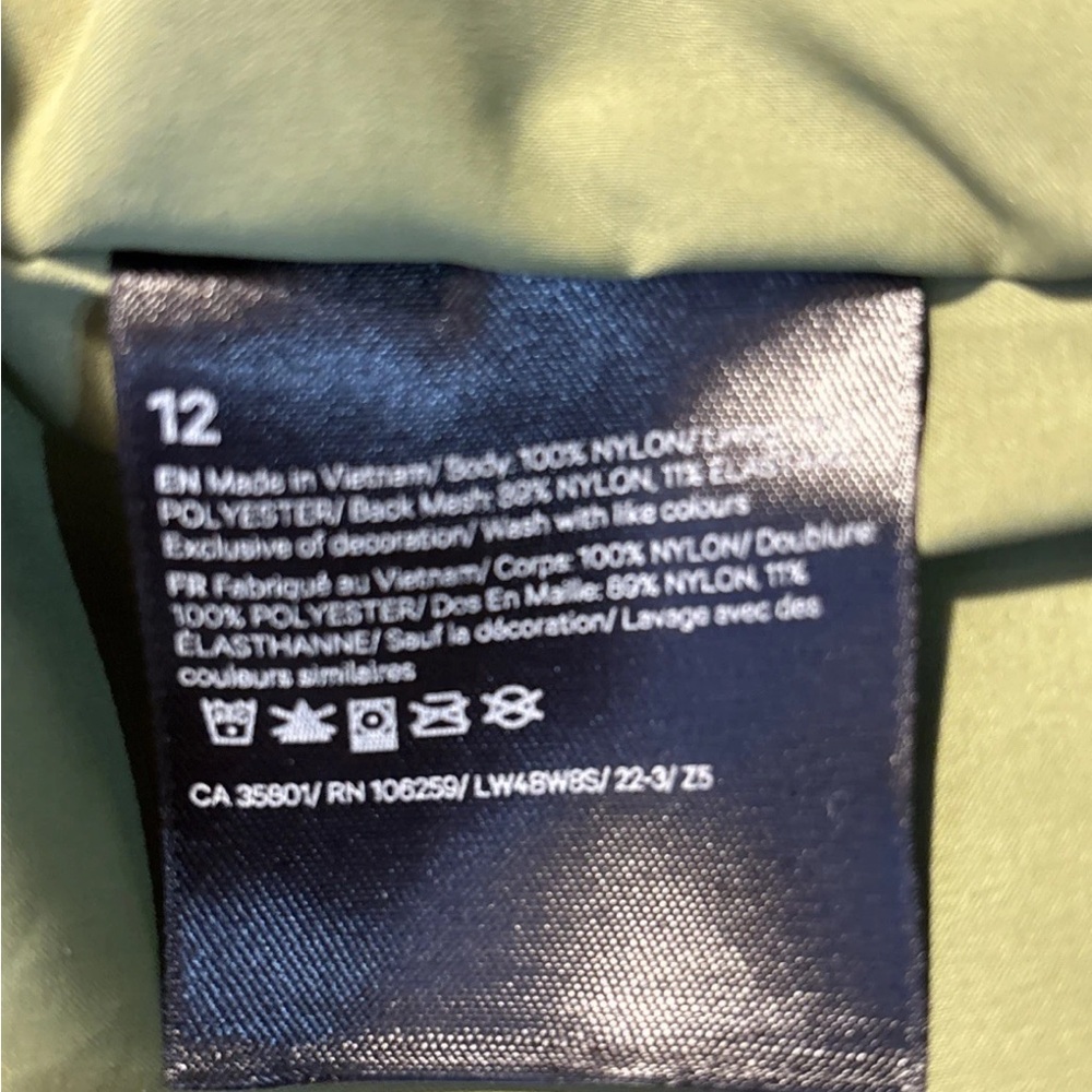 lululemon athletica Always Effortless Green Utility Hooded Jacket - 12 - Picture 5 of 9